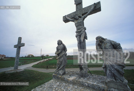 ( CROAZIA  ) ISTRIA -  GIMINO   :  CALVARIO   - © 2001 Graziano Arici/Rosebud2 / GEO / LINGUA / MINORANZA