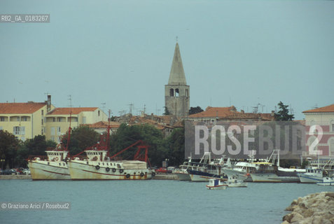 ( CROAZIA  ) ISTRIA -  PARENZO ( POREC )   : PANORAMA   - © 2001 Graziano Arici/Rosebud2 / GEO / LINGUA / MINORANZA