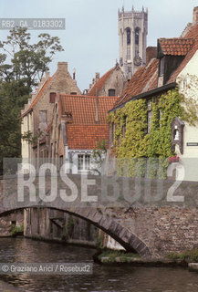 ( BELGIO ) BRUGES ( BRUGGE ) : PONTE E CANALE - © 2001 Graziano Arici/Rosebud2 / GEO /