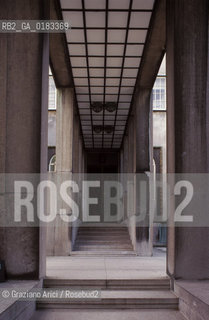 ( BELGIO ) BRUXELLES ( BRUSSEL ) :PALAZZO STOCLET DI JOSEF HOFFMANN  - © 2001 Graziano Arici/Rosebud2 / GEO / ARCHITETTURA MODERNA / SECESSIONE