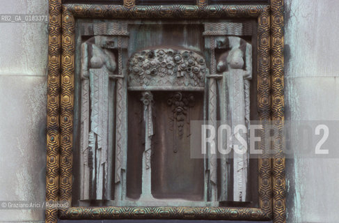 ( BELGIO ) BRUXELLES ( BRUSSEL ) :PALAZZO STOCLET DI JOSEF HOFFMANN  - © 2001 Graziano Arici/Rosebud2 / GEO / ARCHITETTURA MODERNA / SECESSIONE