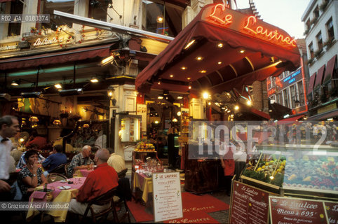 ( BELGIO ) BRUXELLES ( BRUSSEL ) : RUE DU BOUCHERS  - © 2001 Graziano Arici/Rosebud2 / GEO / LE LAUTREC