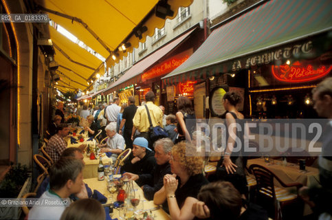 ( BELGIO ) BRUXELLES ( BRUSSEL ) : RUE DU BOUCHERS  - © 2001 Graziano Arici/Rosebud2 / GEO