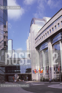 ( BELGIO ) BRUXELLES ( BRUSSEL ) : IL PARLAMENTO DELLUNIONE EUROPEA   - © 2001 Graziano Arici/Rosebud2 / GEO