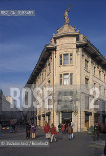 ( SLOVENIA  ) LUBIANA - EDIFICIO LIBERTY IN  PIAZZA PRESEREN   - © 2001 Graziano Arici/Rosebud2 / GEO