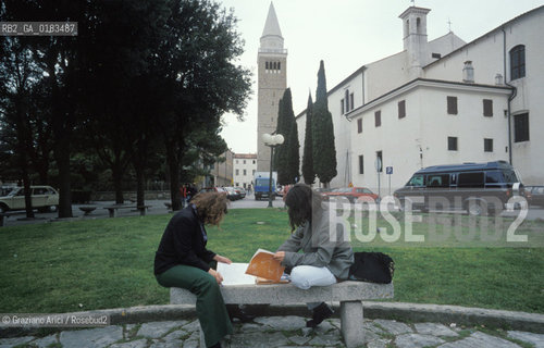 ( SLOVENIA  ) ISTRIA - CAPODISTRIA ( KOPER ) : I GIARDINI   - © 2001 Graziano Arici/Rosebud2 / GEO / LINGUA / MINORANZA