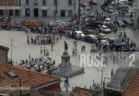 ( SLOVENIA  ) ISTRIA - PIRANO ( PIRAN ) : PIAZZA TARTINI    - © 2001 Graziano Arici/Rosebud2 / GEO / LINGUA / MINORANZA