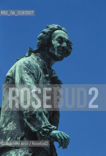 ( SLOVENIA  ) ISTRIA - PIRANO ( PIRAN ) : MONUMENTO A TARTINI    - © 2001 Graziano Arici/Rosebud2 / GEO / LINGUA / MINORANZA / MUSICA CLASSICA / VIOLINISTA