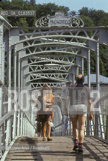 ( AUSTRIA ) SALISBURGO ( SALZBURG ) : IL PONTE MOZARTSTEG   - © 2001 Graziano Arici/Rosebud2 / GEO /