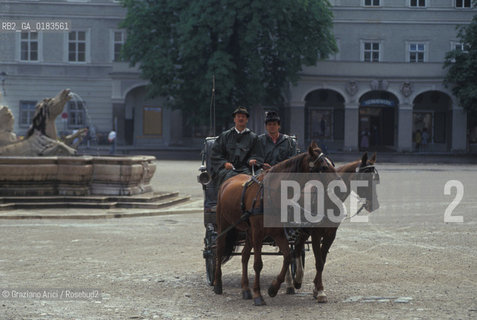 ( AUSTRIA ) SALISBURGO ( SALZBURG ) : COCCHIERI E CARROZZE A CAVALLO  - © 2001 Graziano Arici/Rosebud2 / GEO