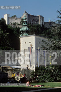 ( AUSTRIA ) SALISBURGO ( SALZBURG ) : IL KOLLEGIEN GARTEN  - © 2001 Graziano Arici/Rosebud2 / GEO / GIARDINO