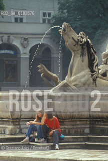 ( AUSTRIA ) SALISBURGO ( SALZBURG ) : RESIDENZPLATZ   - © 2001 Graziano Arici/Rosebud2 / GEO
