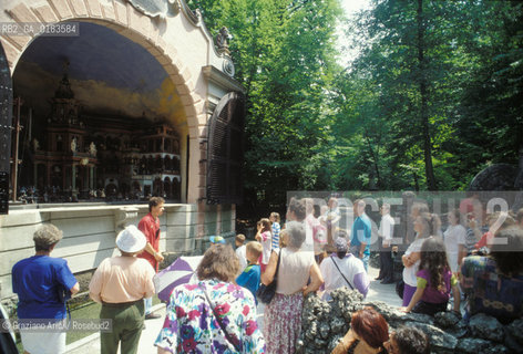 ( AUSTRIA ) SALISBURGO ( SALZBURG ) : CASTELLO DI HELLBRUNN   - © 2001 Graziano Arici/Rosebud2 / GEO / FONTANE / GIOCHI DACQUA / CARILLON