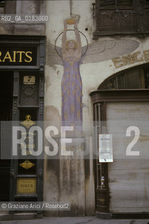 ( AUSTRIA ) VIENNA ( WIEN ) : LA FARMACIA ENGEL - © 2001 Graziano Arici/Rosebud2 / GEO / ARCHITETTURA MODERNA / SECESSIONE