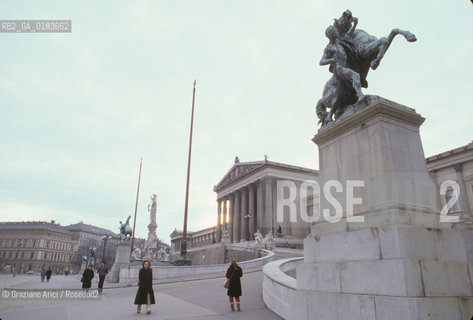( AUSTRIA ) VIENNA ( WIEN ) : IL PALAZZO DEL PARLAMENTO - © 2001 Graziano Arici/Rosebud2 / GEO