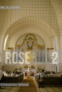 ( AUSTRIA ) VIENNA ( WIEN ) :LA CHIESA AM STEINHOF DI OTTO WAGNER - © 2001 Graziano Arici/Rosebud2 / GEO / MUSEO / ARCHITETTURA MODERNA / SECESSIONE