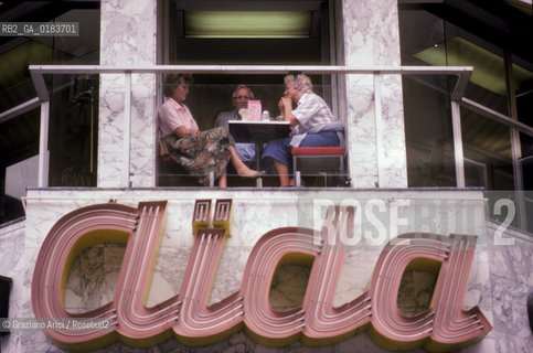 ( AUSTRIA ) VIENNA ( WIEN ) : IL CAFFE AIDA - © 2001 Graziano Arici/Rosebud2 / GEO / GASTRONOMIA