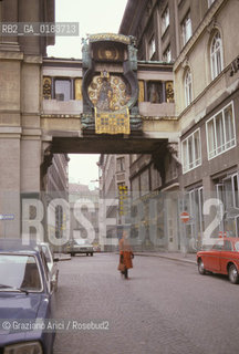 ( AUSTRIA ) VIENNA ( WIEN ) : OROLOGIO   - © 2001 Graziano Arici/Rosebud2 / GEO /