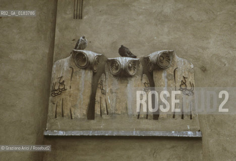 ( AUSTRIA ) VIENNA ( WIEN ) : IL PALAZZO DELLA SECESSIONE DI JOSEPH OLBRICH  - © 2001 Graziano Arici/Rosebud2 / GEO /  ARCHITETTURA MODERNA / SECESSIONE / CIVETTA