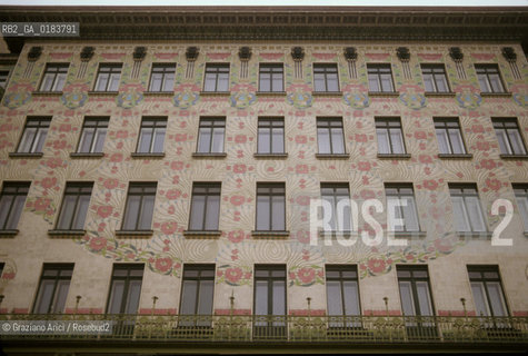 ( AUSTRIA ) VIENNA ( WIEN ) :LE CASE IN LINKE WIENZEILE DI OTTO WAGNER   - © 2001 Graziano Arici/Rosebud2 / GEO /  ARCHITETTURA MODERNA / SECESSIONE