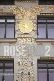 ( AUSTRIA ) VIENNA ( WIEN ) : LE CASE IN LINKEWIENZEILE DI OTTO WAGNER   - © 2001 Graziano Arici/Rosebud2 / GEO /  ARCHITETTURA MODERNA / SECESSIONE