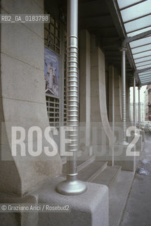 ( AUSTRIA ) VIENNA ( WIEN ) :LA POSTSPARKASSE DI OTTO WAGNER   - © 2001 Graziano Arici/Rosebud2 / GEO /  ARCHITETTURA MODERNA / SECESSIONE.