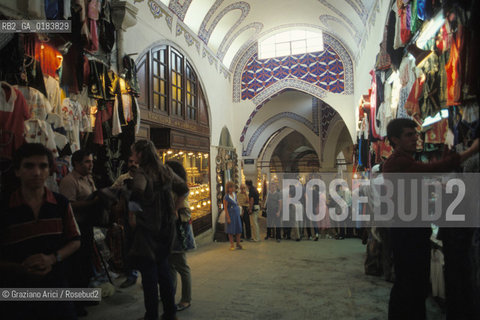 ( TURCHIA ) ISTANBUL :  IL GRAN BAZAR   - © 2001 Graziano Arici/Rosebud2 / GEO /