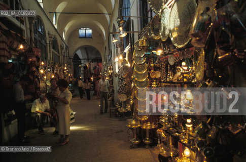 ( TURCHIA ) ISTANBUL :  IL GRAN BAZAR   - © 2001 Graziano Arici/Rosebud2 / GEO /