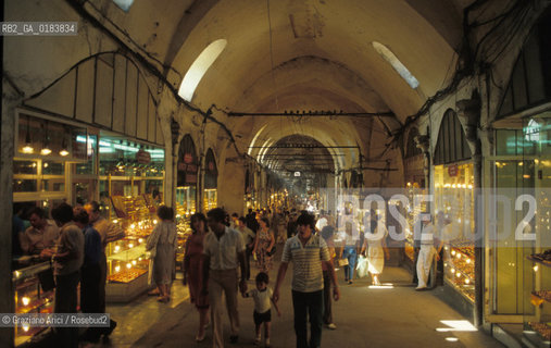 ( TURCHIA ) ISTANBUL :  IL GRAN BAZAR   - © 2001 Graziano Arici/Rosebud2 / GEO /