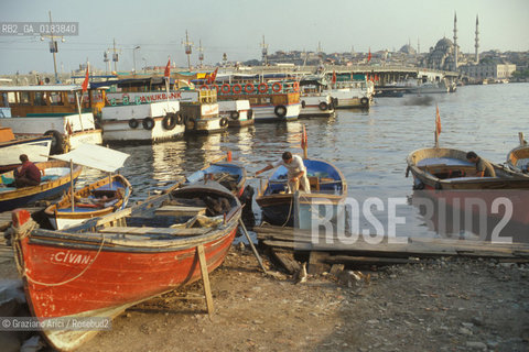 ( TURCHIA ) ISTANBUL :  PANORAMA COL PONTE DI GALATA  - © 1986 Graziano Arici/Rosebud2 / GEO /