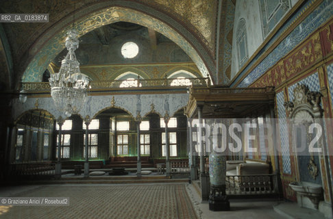 ( TURCHIA ) ISTANBUL :  PALAZZO DI TOPKAPI - SALA DELLE UDIENZE  - © 1986 Graziano Arici/Rosebud2 / GEO / MUSEO