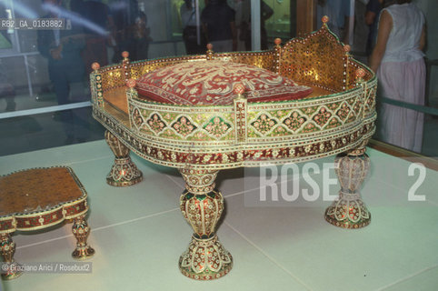 ( TURCHIA ) ISTANBUL :  PALAZZO DI TOPKAPI  - TRONO DELLO SCIA NADIR  - © 1986 Graziano Arici/Rosebud2 / GEO / MUSEO