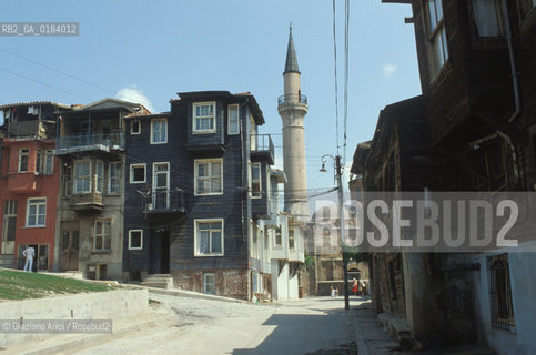 ( TURCHIA ) ISTANBUL :  UNA STRADA DEL CENTRO   - © 1986 Graziano Arici/Rosebud2 / GEO