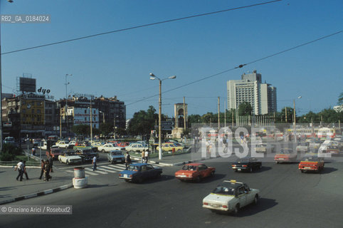 ( TURCHIA ) ISTANBUL :  PIAZZA TAKSIM   - © 1986 Graziano Arici/Rosebud2 / GEO