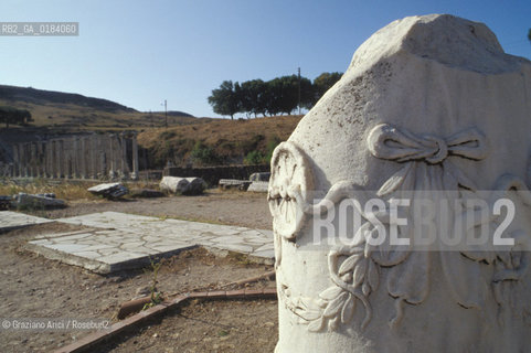 ( TURCHIA ) PERGAMO ( BERGAMA ) : ROVINE DEL TEMPIO DI ESCULAPIO -  © 1986 Graziano Arici/Rosebud2 / GEO /