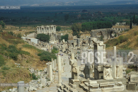( TURCHIA ) EFESO  : RESTI ARCHEOLOGICI - STRADA DI MARMO -  © 1986 Graziano Arici/Rosebud2 / GEO