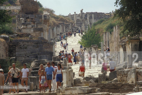 ( TURCHIA ) EFESO  : RESTI ARCHEOLOGICI - STRADA DI MARMO ( ARKADIANE ) -  © 1986 Graziano Arici/Rosebud2 / GEO