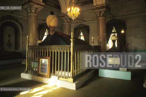 ( TURCHIA ) BURSA : IL MAUSOLEO VERDE - SARCOFAGO DI MEHMED I -  © 1986 Graziano Arici/Rosebud2 / GEO