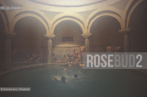 ( TURCHIA ) BURSA :BAGNO TURCO  IL BAGNO VECCHIO  -  © 1986 Graziano Arici/Rosebud2 / GEO