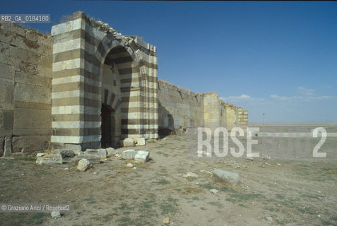 ( TURCHIA ) ANATOLIA : CARAVANSERRAGLIO -  © 1986 Graziano Arici/Rosebud2 / GEO