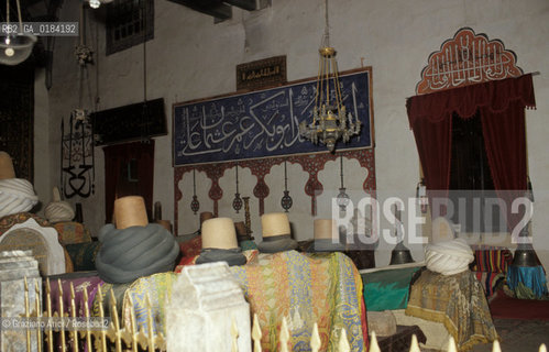 ( TURCHIA ) KONYA : MAUSOLEO DI DERVISCI DANZANTI  -  © 1986 Graziano Arici/Rosebud2 / GEO