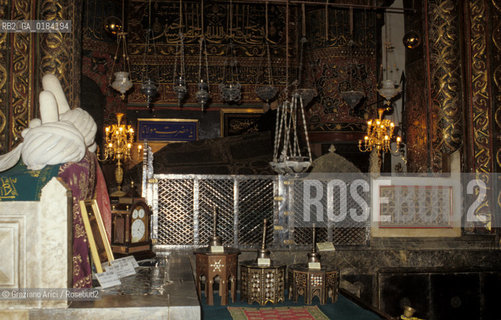 ( TURCHIA ) KONYA : MAUSOLEO DI DERVISCI DANZANTI  -  © 1986 Graziano Arici/Rosebud2 / GEO