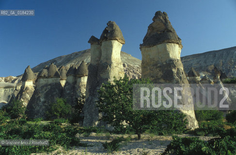 ( TURCHIA ) CAPPADOCIA : VALLE DI URGUP   -  © 1986 Graziano Arici/Rosebud2 / GEO