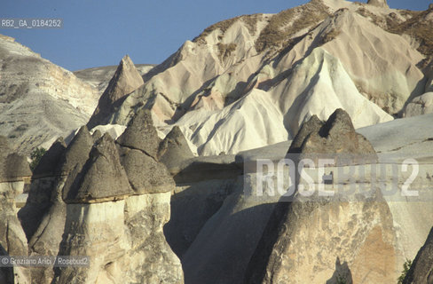( TURCHIA ) CAPPADOCIA : VALLE DI URGUP   -  © 1986 Graziano Arici/Rosebud2 / GEO