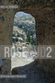 ( TURCHIA ) CAPPADOCIA : VALLE DI GOREME - CITTA RUPESTRE  -  © 1986 Graziano Arici/Rosebud2 / GEO