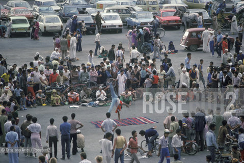 ( MAROCCO ) MARRAKECH :  LA PIAZZA JEMAA EL FNA  - © 1996 Graziano Arici/Rosebud2 / GEO