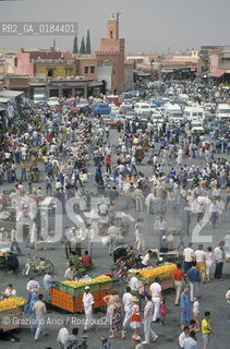 ( MAROCCO ) MARRAKECH :  LA PIAZZA JEMAA EL FNA  - © 1996 Graziano Arici/Rosebud2 / GEO