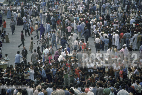 ( MAROCCO ) MARRAKECH :  LA PIAZZA JEMAA EL FNA  - © 1996 Graziano Arici/Rosebud2 / GEO