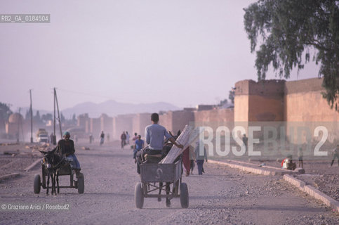 ( MAROCCO ) MARRAKECH :  -  LE MURA - © 1996 Graziano Arici/Rosebud2 / GEO