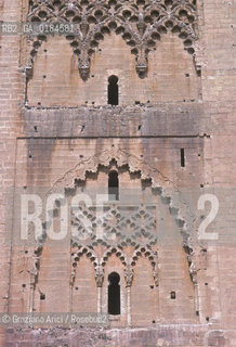 ( MAROCCO ) RABAT :  RESTI DELLA MOSCHEA E TORRE HASSSAN   - © 1996 Graziano Arici/Rosebud2 / GEO /
